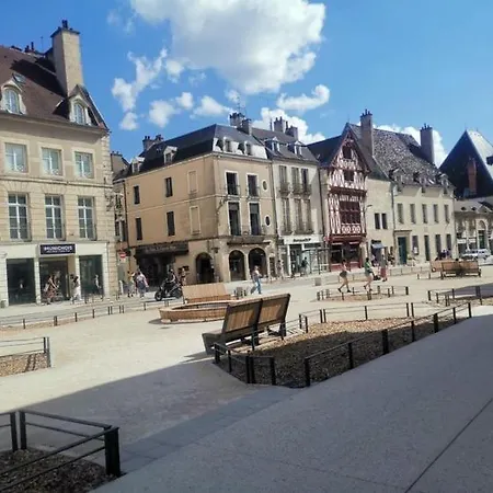 Apartment Rouge - Au Coeur De La Dijon