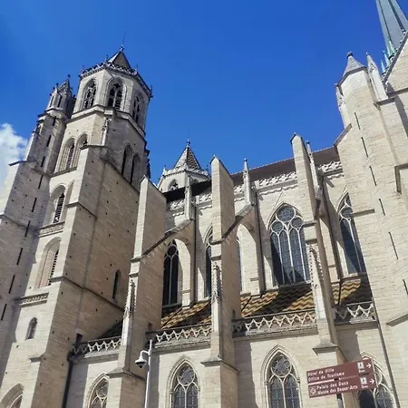 Rouge - Au Coeur De La