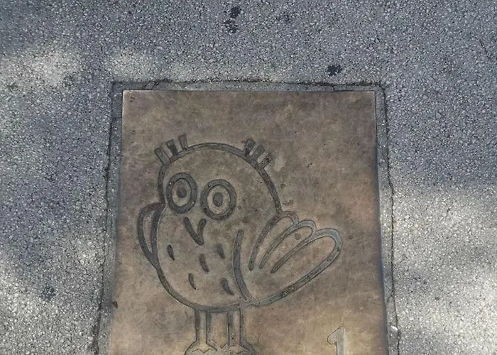 Rouge - Au Coeur De La * Dijon